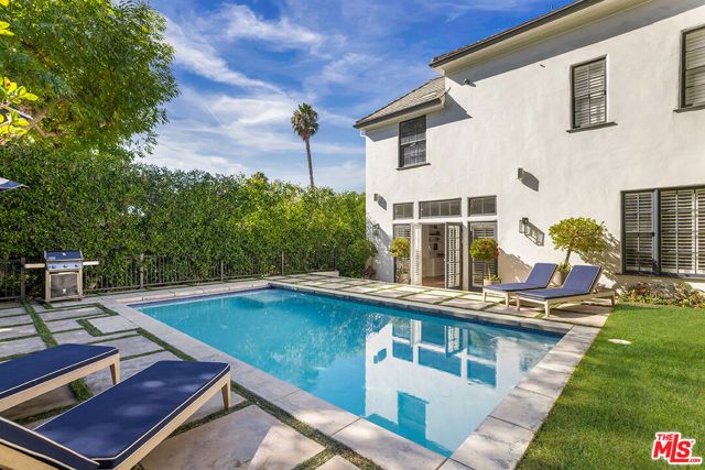 1460 N Doheny Drive, Los Angeles, CA 90069
