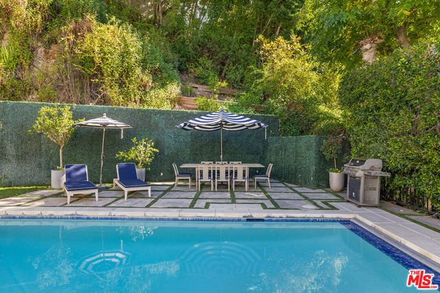 1460 N Doheny Drive, Los Angeles, CA 90069