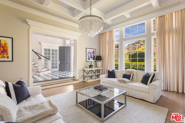 1460 N Doheny Drive, Los Angeles, CA 90069