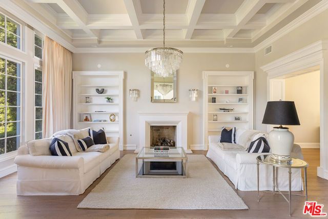 1460 N Doheny Drive, Los Angeles, CA 90069