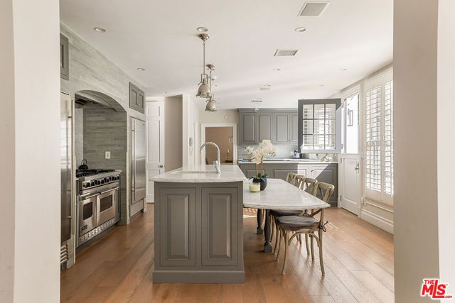 1460 N Doheny Drive, Los Angeles, CA 90069