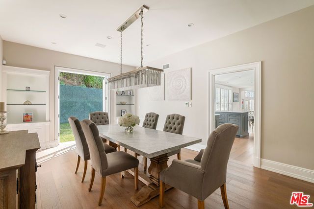 1460 N Doheny Drive, Los Angeles, CA 90069