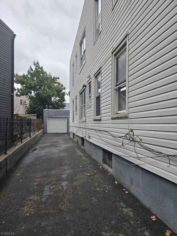 93 Hawkins St 4, Newark City, NJ 07105 — photo 3