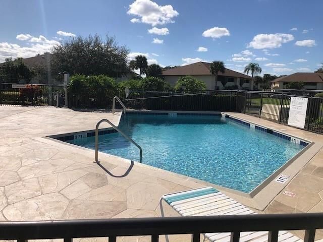 6303 SE Williamsburg Drive 201, Hobe Sound, FL 33455