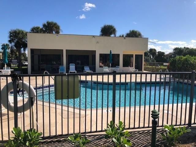 6303 SE Williamsburg Drive 201, Hobe Sound, FL 33455