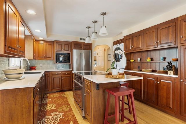 68 Center St., Ashburnham, MA 01430