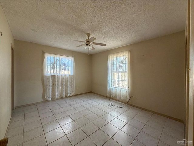 622 E Fannin Avenue, Alamo, TX 78516