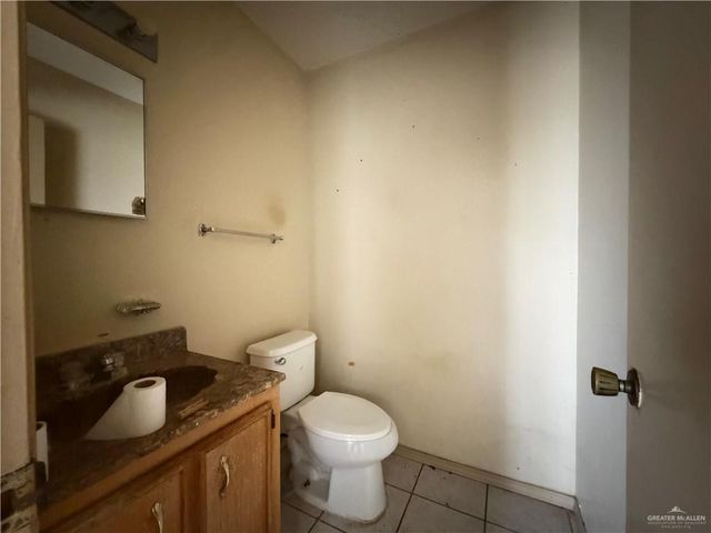 622 E Fannin Avenue, Alamo, TX 78516