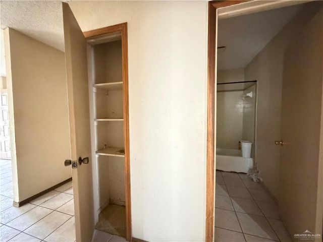 622 E Fannin Avenue, Alamo, TX 78516