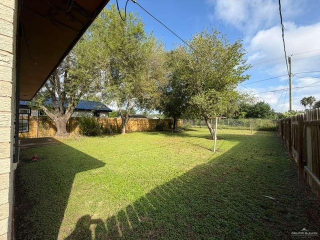 622 E Fannin Avenue, Alamo, TX 78516