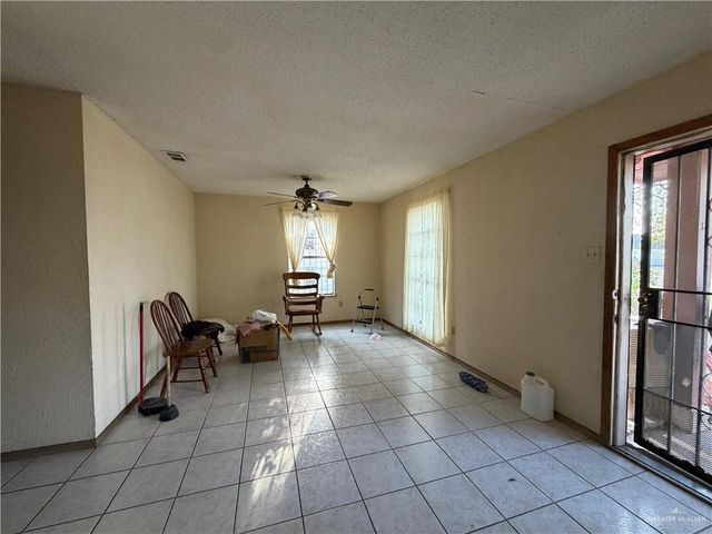 622 E Fannin Avenue, Alamo, TX 78516