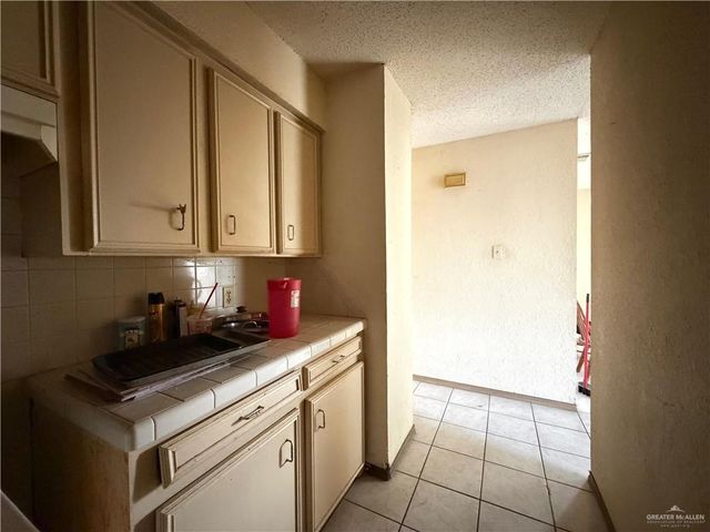 622 E Fannin Avenue, Alamo, TX 78516