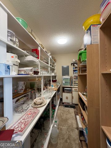 205 White Road, Byron, GA 31008