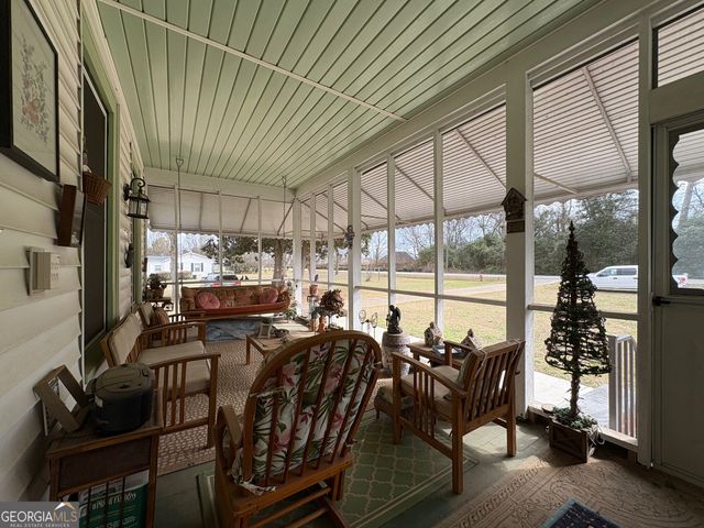 205 White Road, Byron, GA 31008