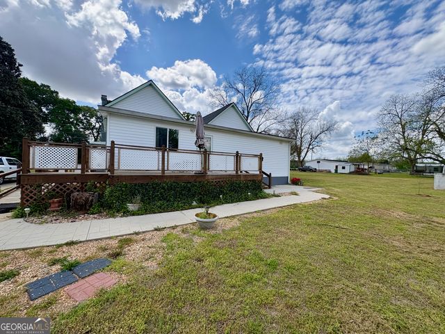 205 White Road, Byron, GA 31008