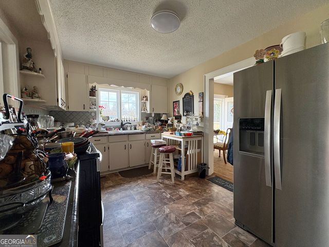 205 White Road, Byron, GA 31008