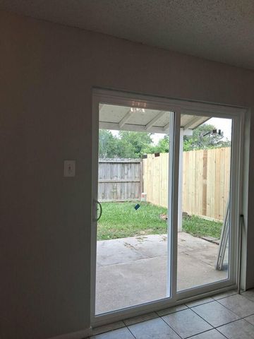 7704 Sign Street, Houston, TX 77489