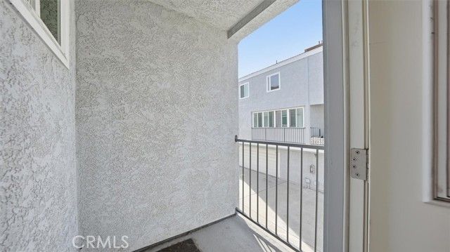 604 E 220th 3, Carson, CA 90745