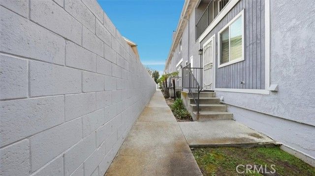 604 E 220th 3, Carson, CA 90745