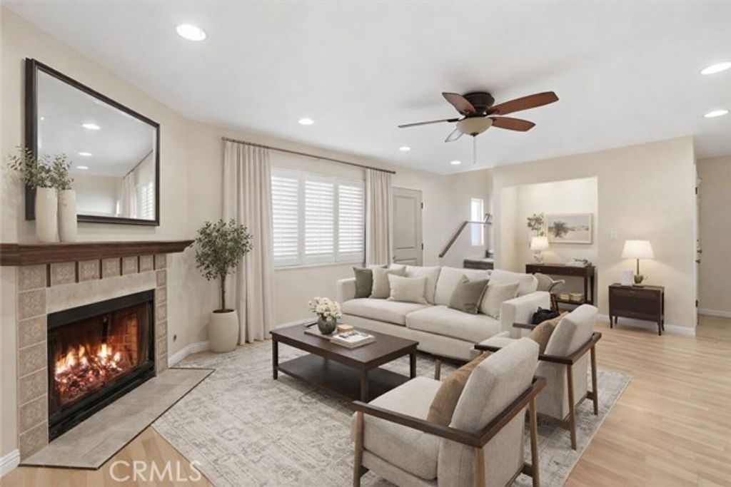 604 E 220th 3, Carson, CA 90745