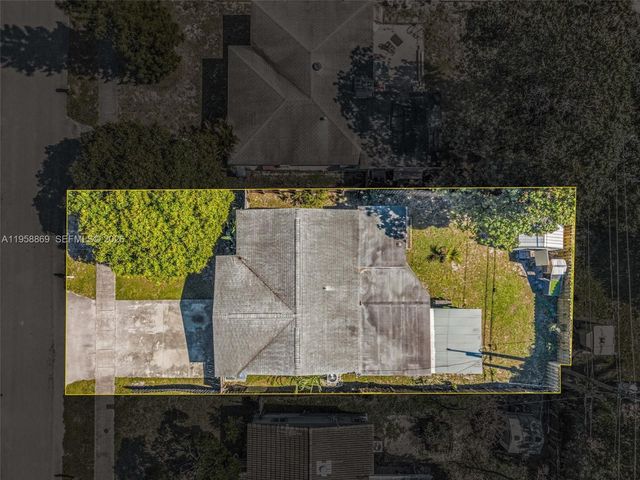 120 NW 52nd Ct, Oakland Park, FL 33309