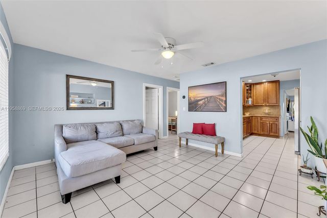 120 NW 52nd Ct, Oakland Park, FL 33309