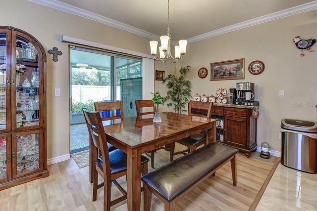 831 OAK HOLLOW LOOP, Deland, FL 32724