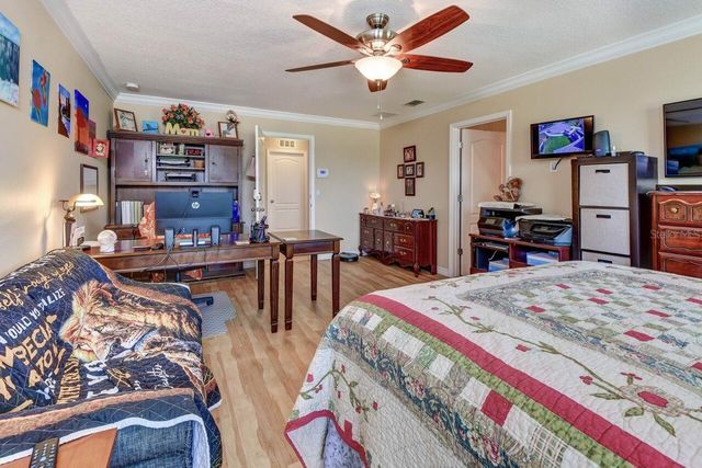 831 OAK HOLLOW LOOP, Deland, FL 32724