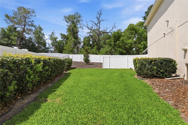 831 OAK HOLLOW LOOP, Deland, FL 32724