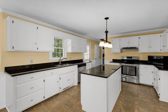 21 Glen Eagle Place, Spartanburg, SC 29301