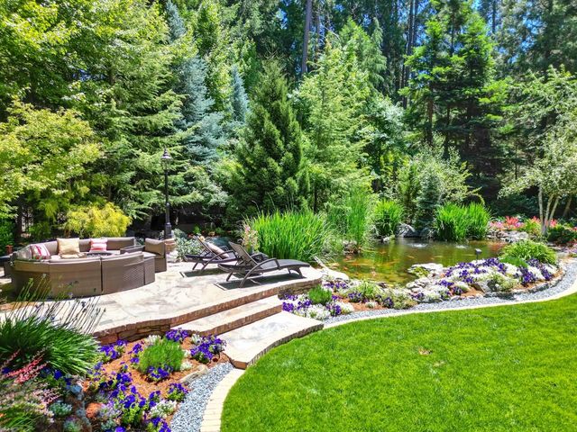 13027 Robin Rd, Nevada City, CA 95959