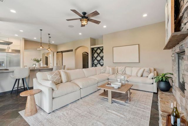 1101 Sierra Linda, Escondido, CA 92025
