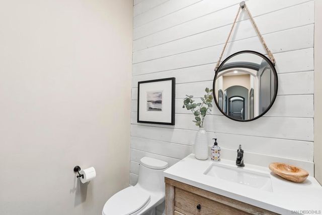 1101 Sierra Linda, Escondido, CA 92025