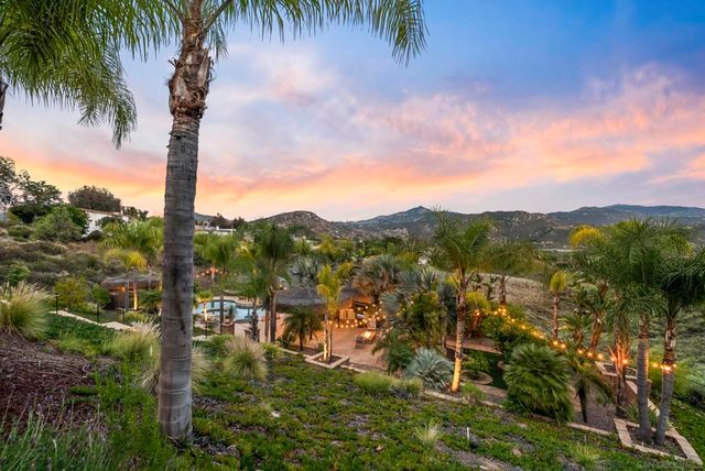 1101 Sierra Linda, Escondido, CA 92025