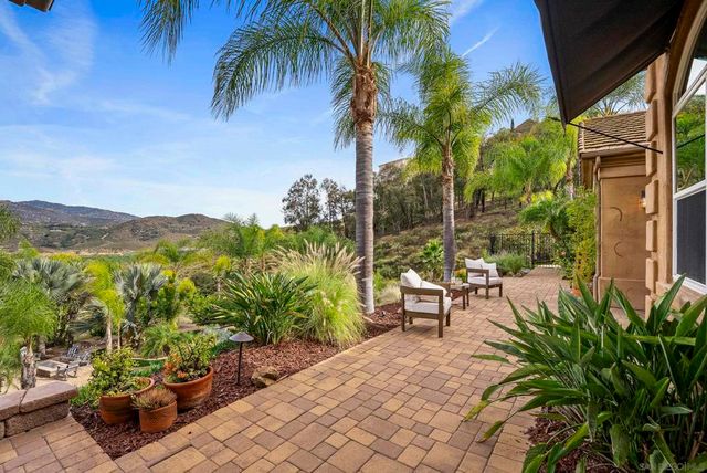 1101 Sierra Linda, Escondido, CA 92025