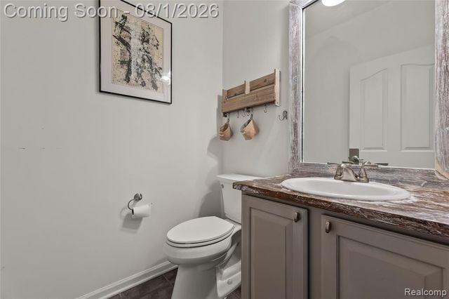 887 Loggers Circle, Rochester, MI 48307