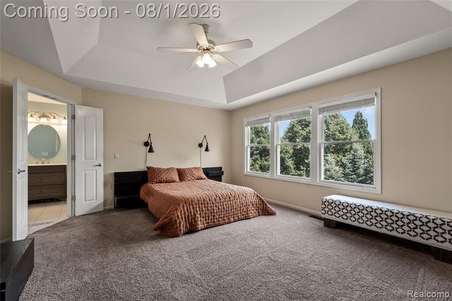887 Loggers Circle, Rochester, MI 48307