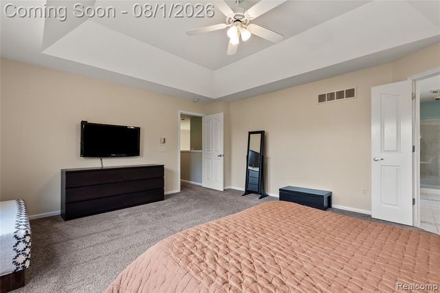 887 Loggers Circle, Rochester, MI 48307