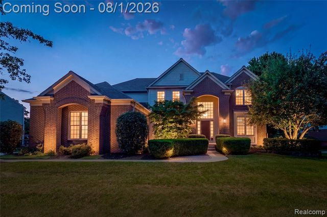 887 Loggers Circle, Rochester, MI 48307