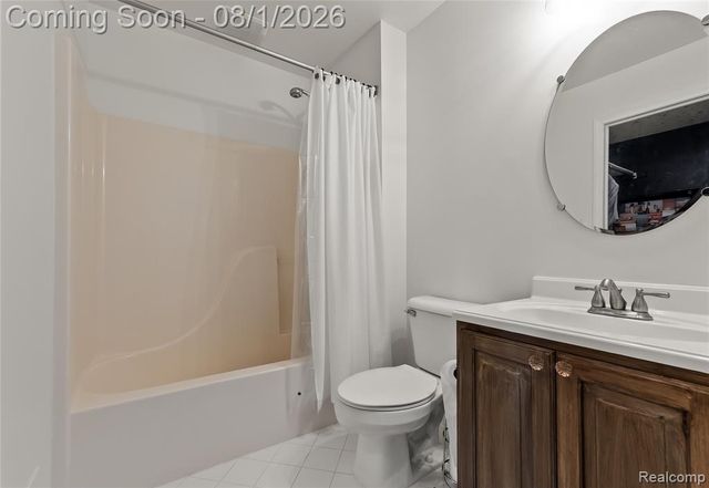 887 Loggers Circle, Rochester, MI 48307