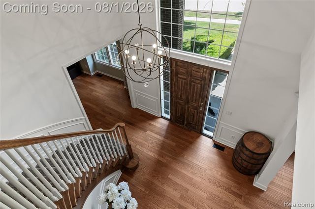 887 Loggers Circle, Rochester, MI 48307