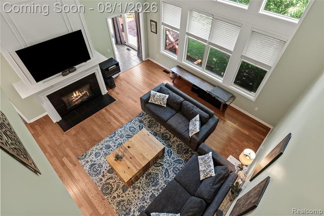 887 Loggers Circle, Rochester, MI 48307