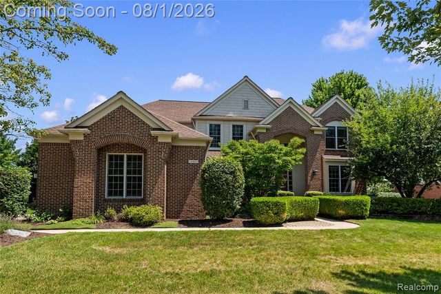 887 Loggers Circle, Rochester, MI 48307