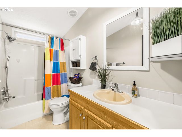 25017 Ne 231ST St, Battle Ground, WA 98604