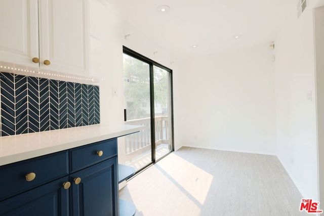 21821 Burbank Boulevard 151, Los Angeles, CA 91367