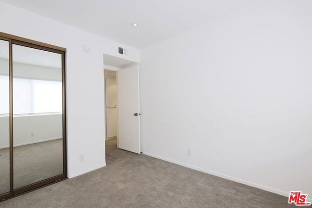 21821 Burbank Boulevard 151, Los Angeles, CA 91367