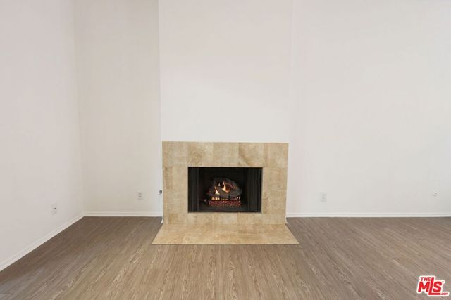 21821 Burbank Boulevard 151, Los Angeles, CA 91367