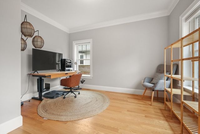 26 Brookfield Rd, Waltham, MA 02452