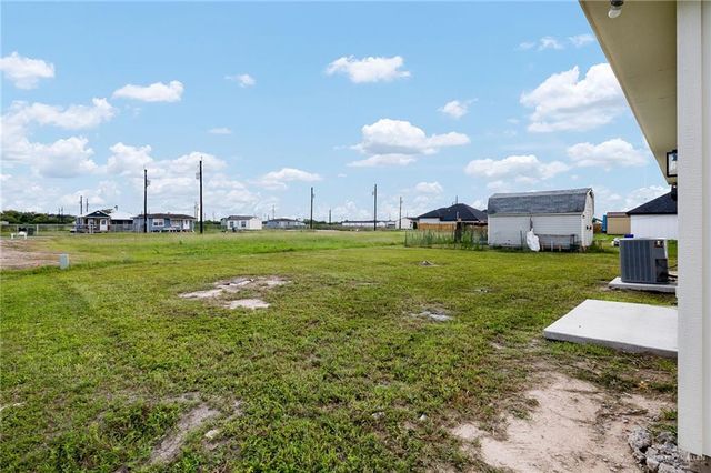 2261 Victoriano Street, Weslaco, TX 78596