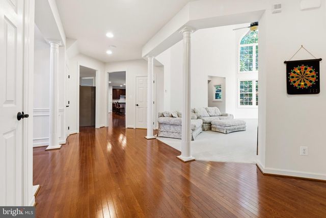 7101 IDYLWOOD RD, Falls Church, VA 22043
